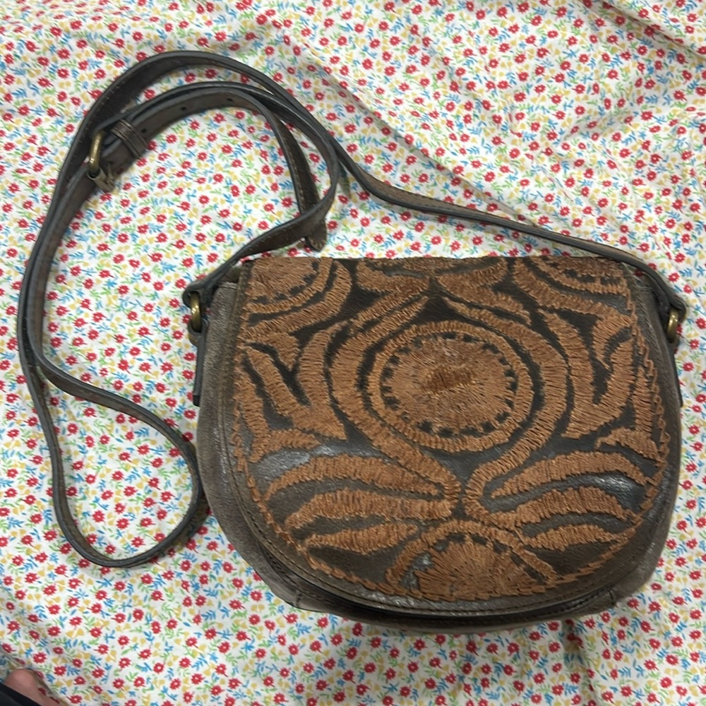 Lucky Brand Embroidered Leather Messenger Purse Brown Western Bohemian